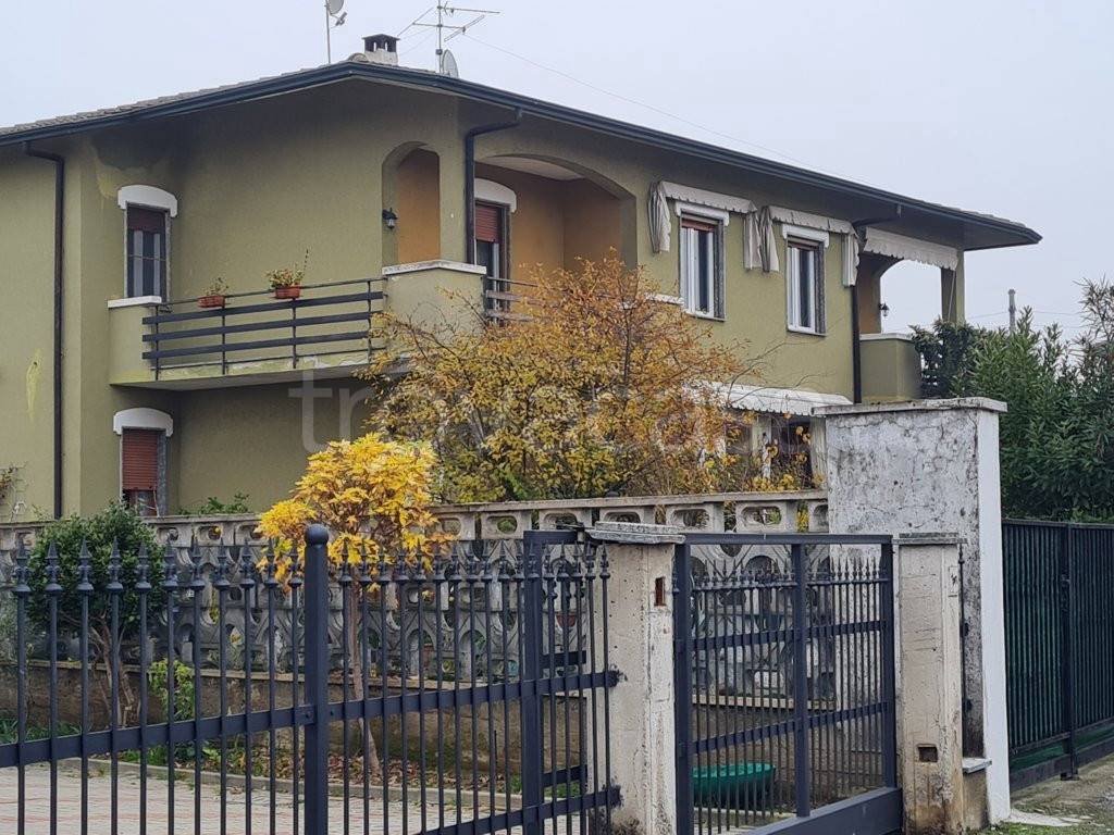 Villa Bifamiliare in vendita a Portalbera via degli Ontani, 1
