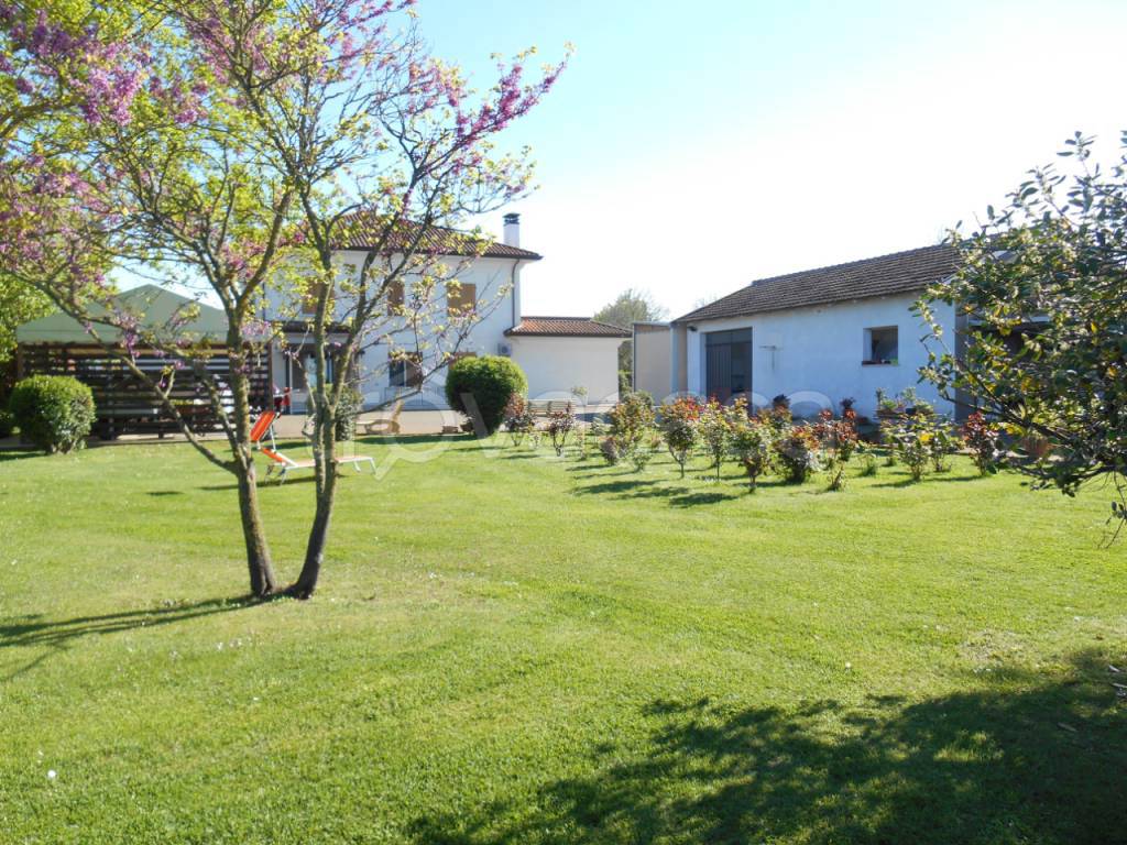 Villa Bifamiliare in vendita a Santarcangelo di Romagna