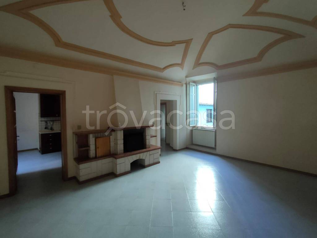 Appartamento in vendita a Foligno via Niccolò Alunno, 19