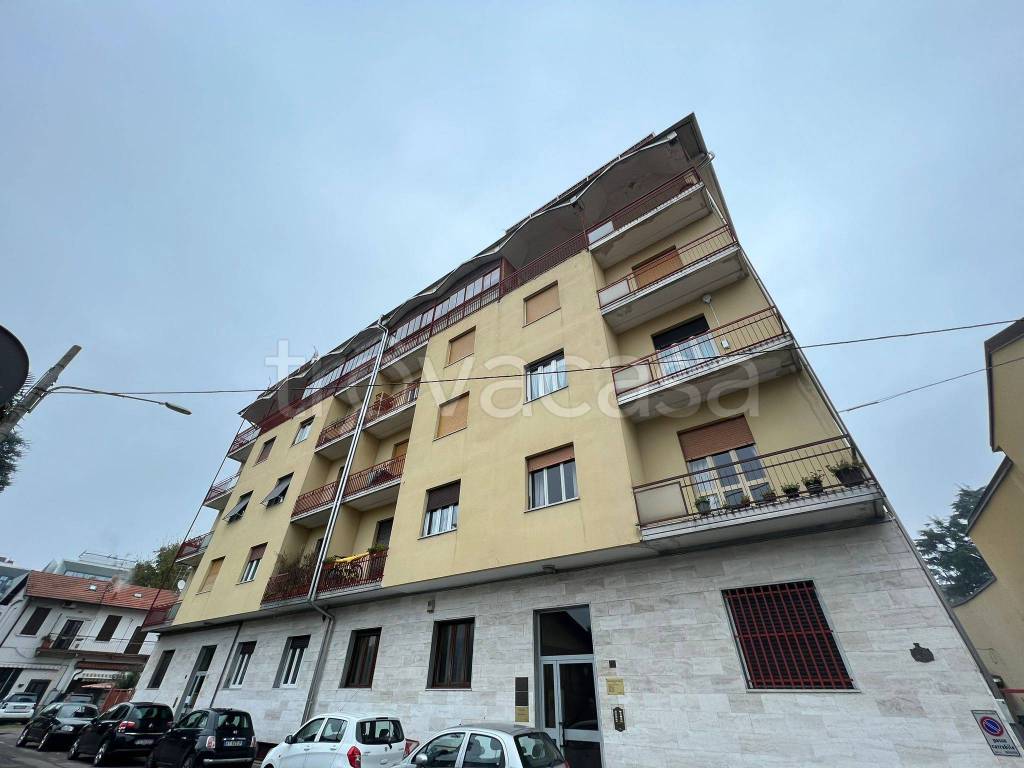 Appartamento in vendita a Gallarate via San Rocco 49