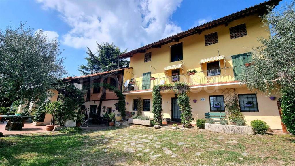 Villa Bifamiliare in vendita a Cerrione regione Frere, 26
