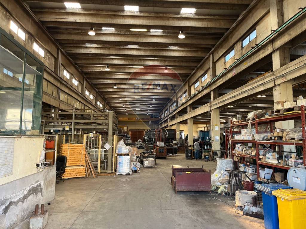 Capannone Industriale in vendita a Catania s.p. 69ii, km. 17+40