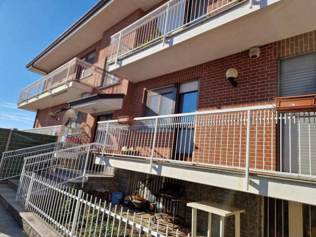 Appartamento in vendita a San Francesco al Campo via Giacomo Puccini, 3