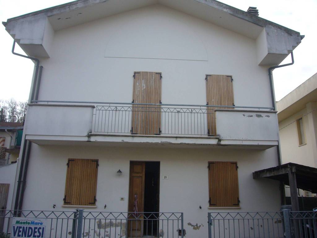 Villa in vendita a Cattolica via Piero Gobetti, 21