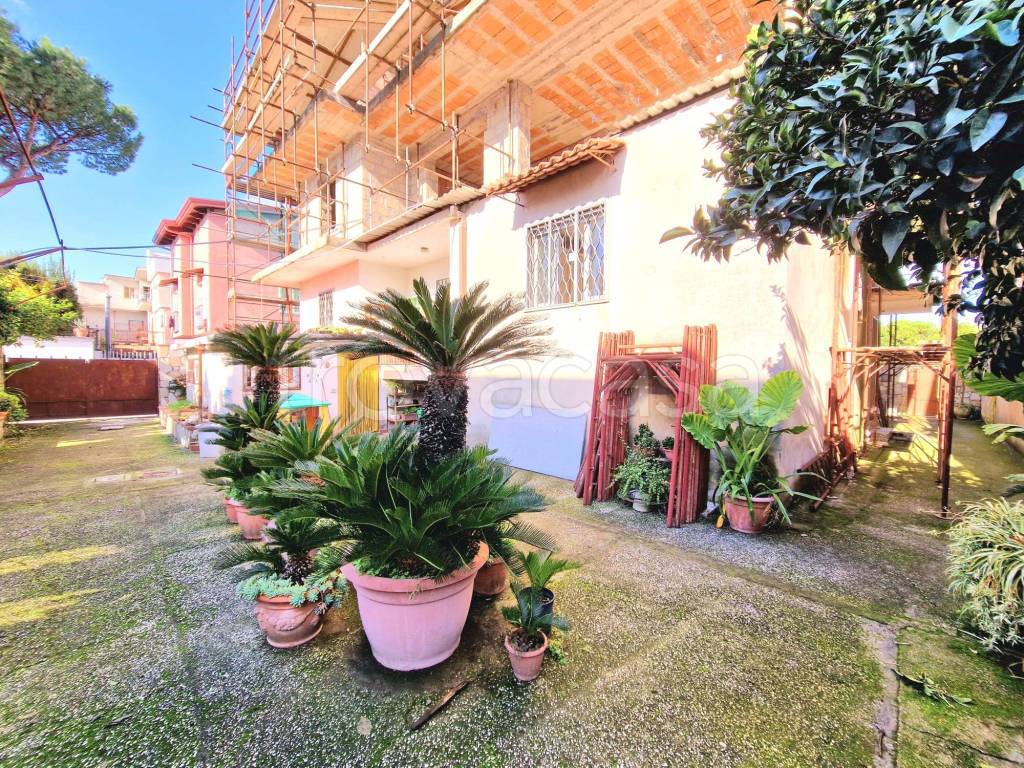 Casa Indipendente in vendita a Sant'Antimo via Garigliano, 28
