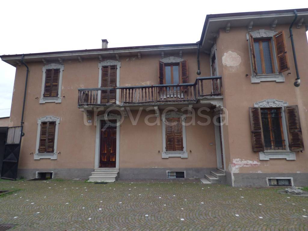 Villa in vendita a Vigevano corso Palmiro Togliatti