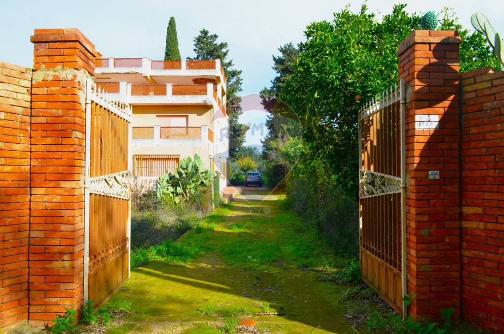 Villa Bifamiliare in vendita a Caltagirone via federico ozanam
