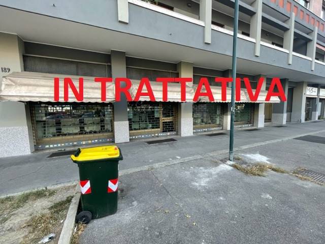 Negozio in affitto a Torino corso Racconigi