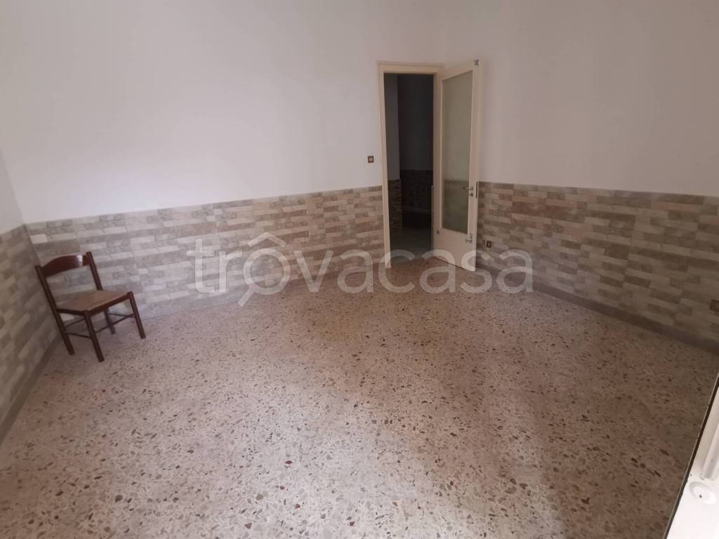 Appartamento in vendita a Palermo via Derna