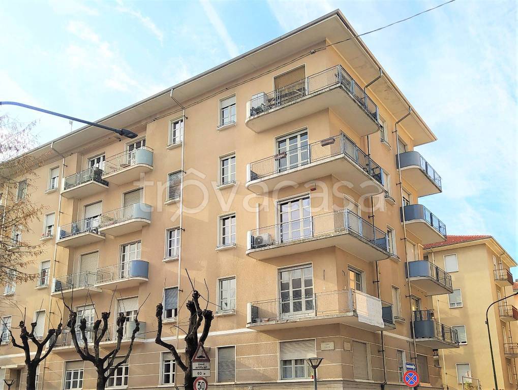 Appartamento in vendita a Mondovì corso Italia, 32