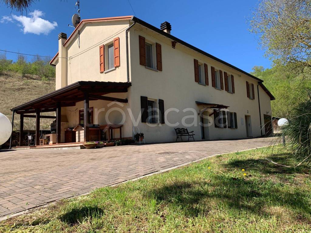 Villa Bifamiliare in in vendita da privato a Riolo Terme via Rio Raggio, 13