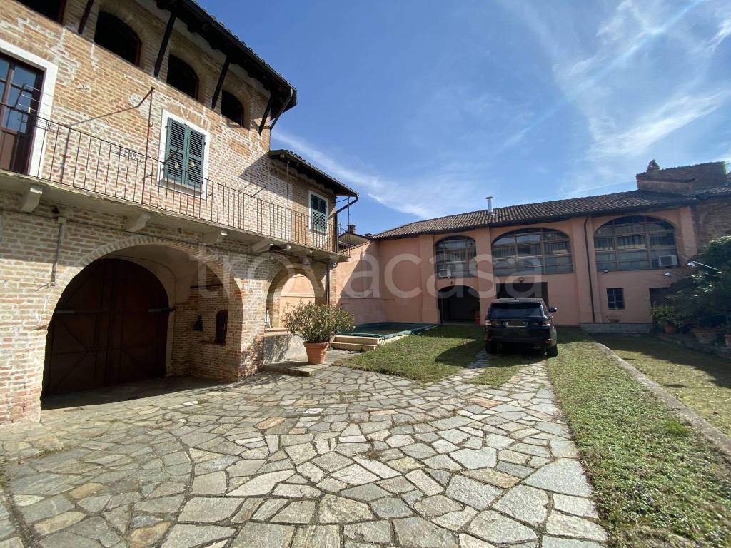 Villa in vendita a Mombaruzzo via Cristoforo Colombo