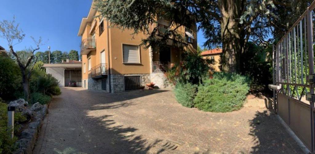 Villa in vendita a Cantù via XI Febbraio, 16