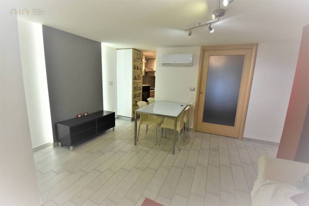 Appartamento in vendita a San Benedetto del Tronto via Crispi, 4