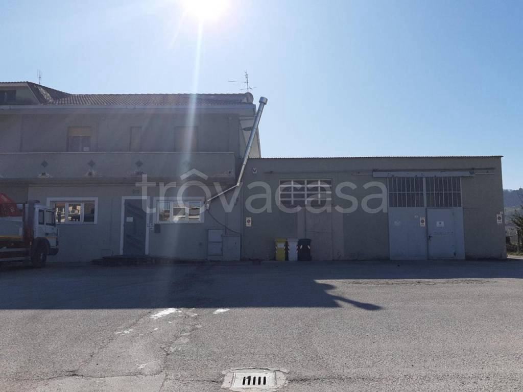 Capannone Industriale in vendita a Maiolati Spontini via Fabriano
