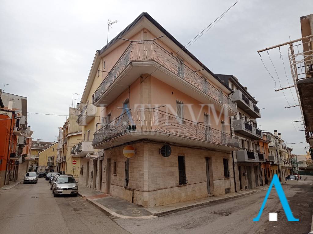 Appartamento in vendita a San Giovanni Rotondo via Gabriele d'Annunzio, 13