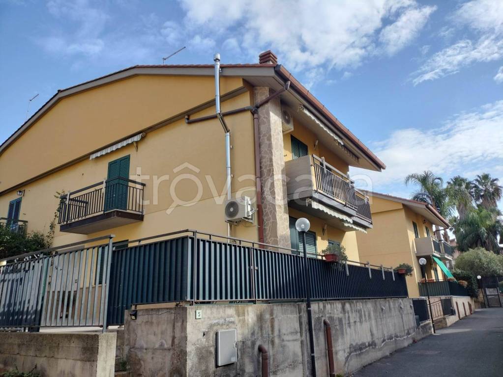 Villa in vendita a Lentini via Carrubbazza, 21