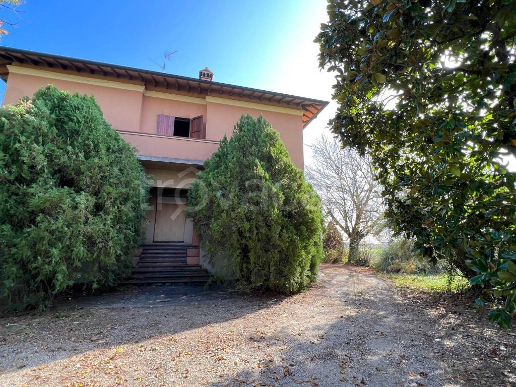 Villa in vendita ad Argenta via Provinciale, 66