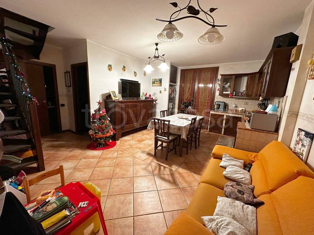 Appartamento in vendita a Castellarano via Edmondo De Amicis, 1