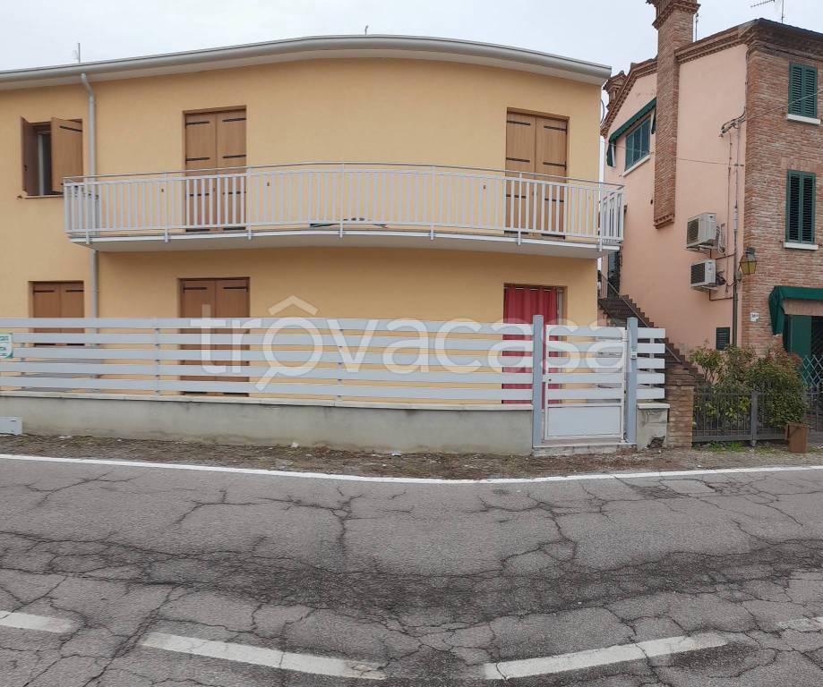 Villa Bifamiliare in vendita a Riva del Po via Bettino Santini
