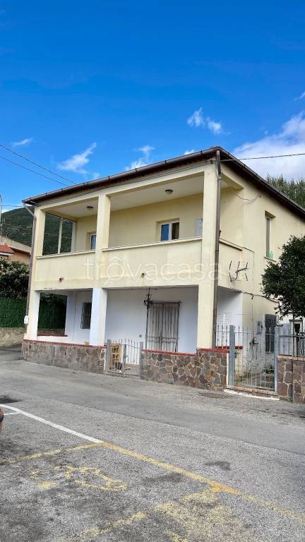 Appartamento in in vendita da privato a Pisciotta piazza Pietro Giaquinto, 3A