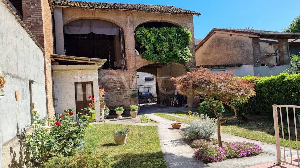 Villa Bifamiliare in vendita ad Alzano Scrivia via Molino dei Torti