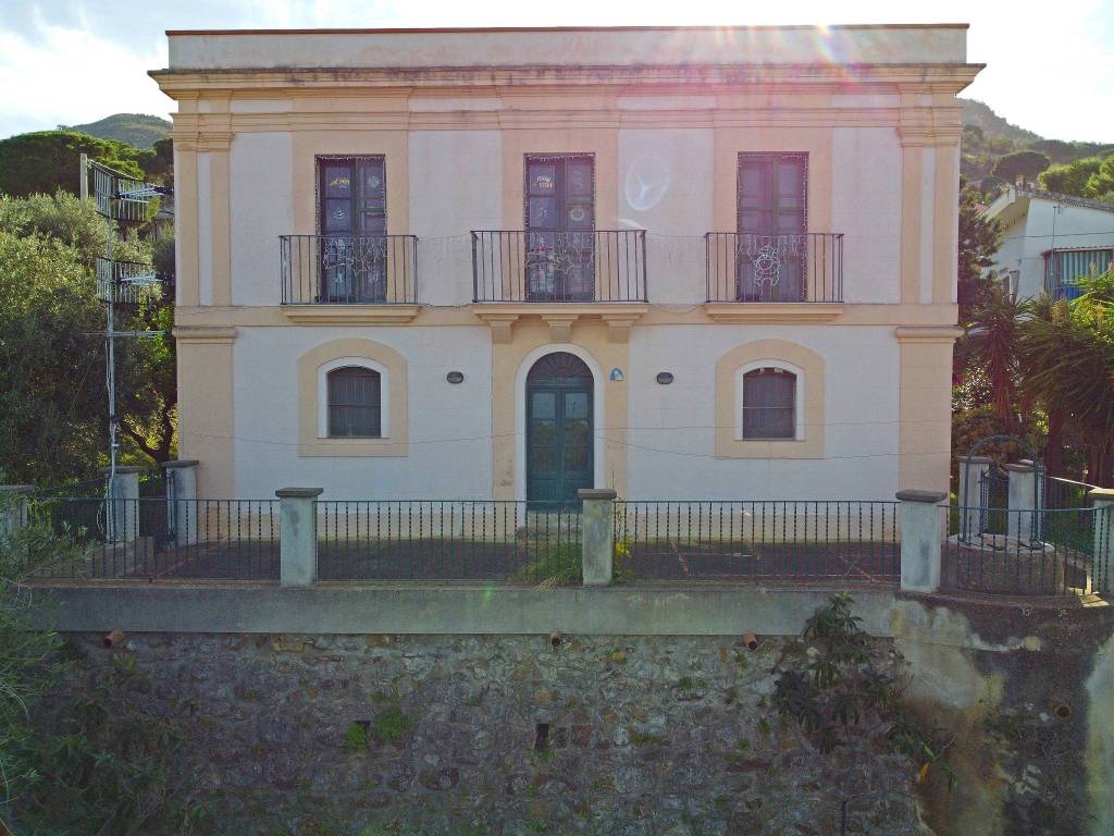 Villa in vendita a Cefalù via delle Fresie, 1