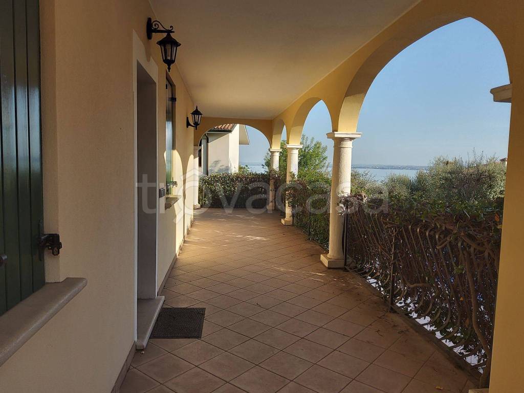 Appartamento in in affitto da privato a Moniga del Garda via San Giovanni, 13