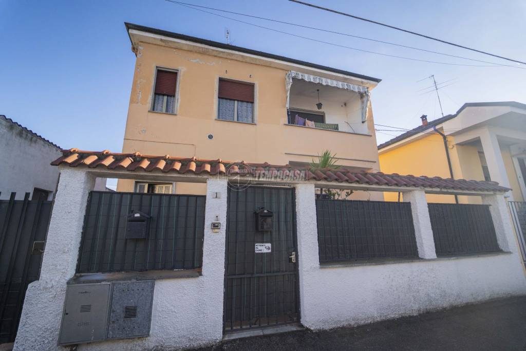 Appartamento in vendita a Mortara via Giovanni Pascoli 1