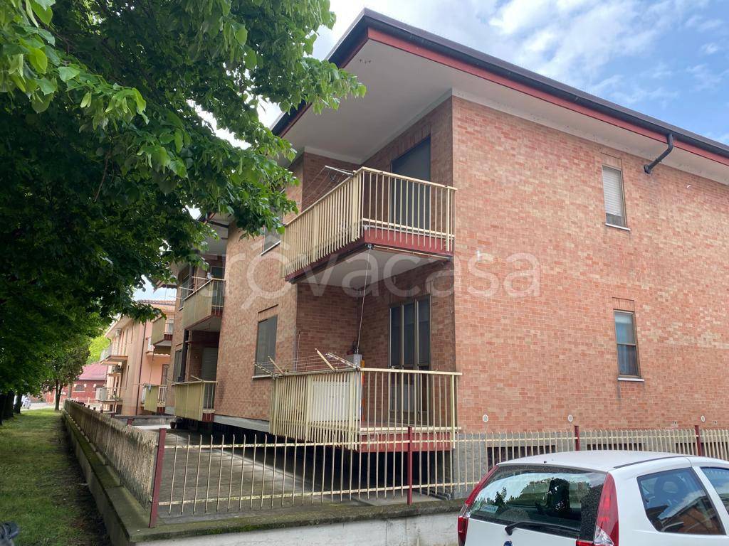 Appartamento in vendita a Casale Monferrato via Redipuglia, 18