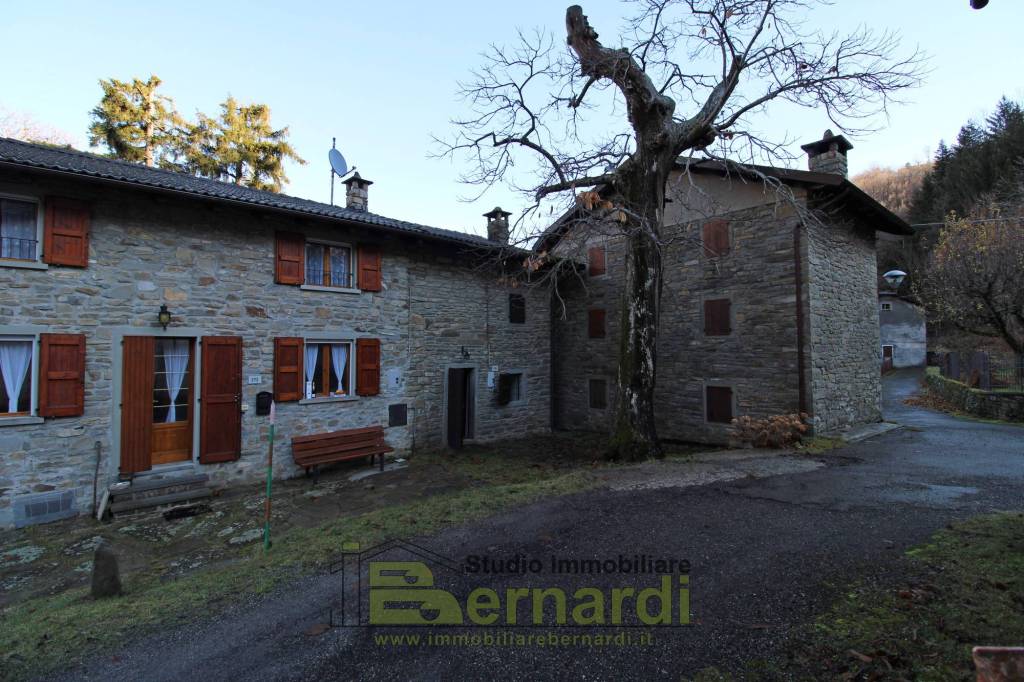 Villa in vendita a Fanano via Anselmi, 266