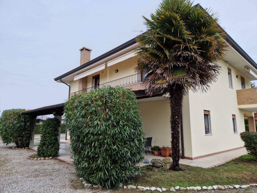 Villa in vendita a Padova via Ca Panosso
