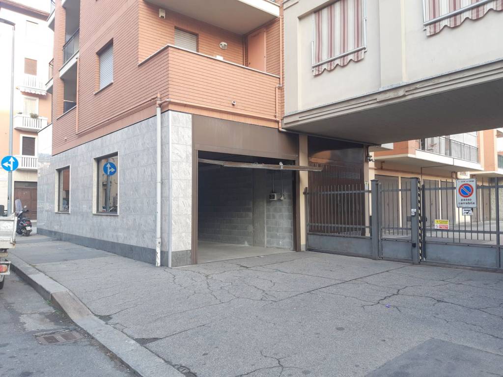 Garage in vendita a Torino via Giovanni Pierluigi da Palestrina, 40