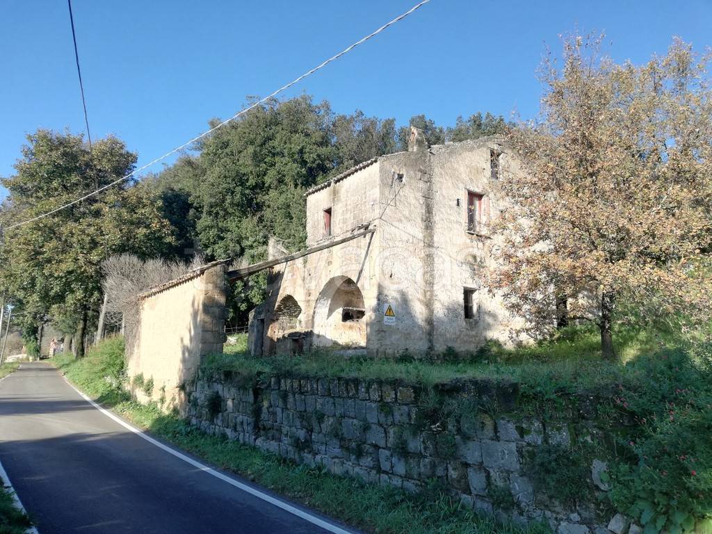 Casale in vendita a Caiazzo via Grotte del Conte o del Castelluccio
