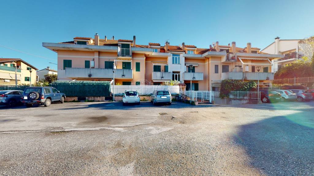 Appartamento in vendita ad Albenga via m. Genlis 7