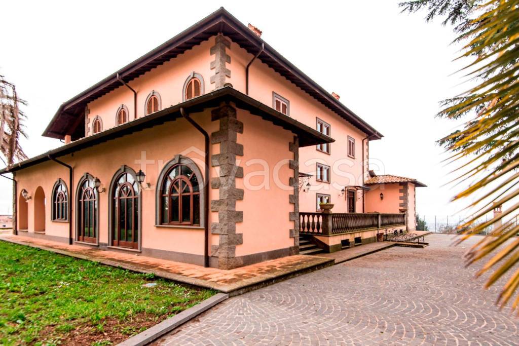 Villa in vendita a Lanuvio via San Lorenzo