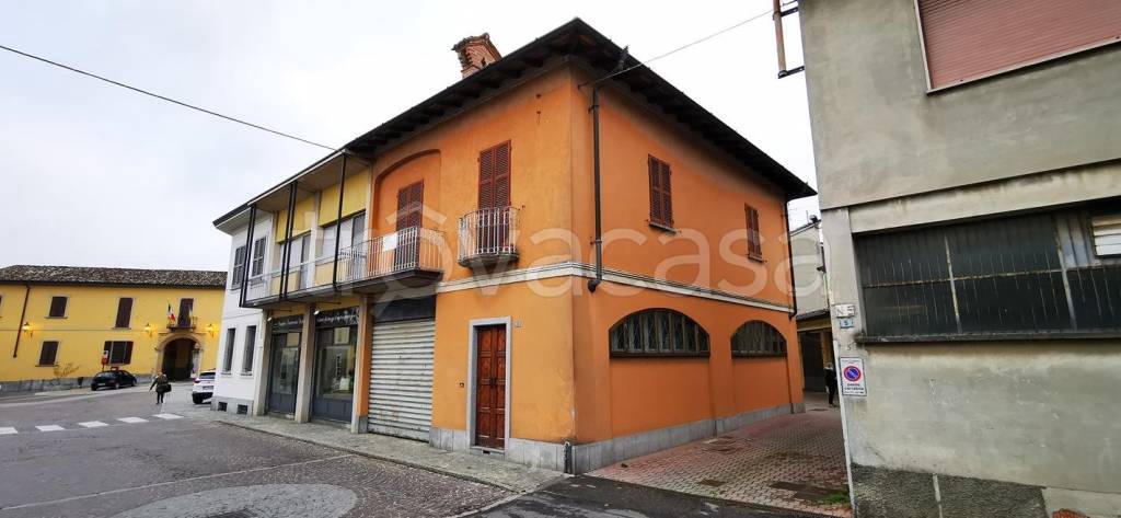 Casa Indipendente in vendita a Cavenago d'Adda via Geppino Conti, 1