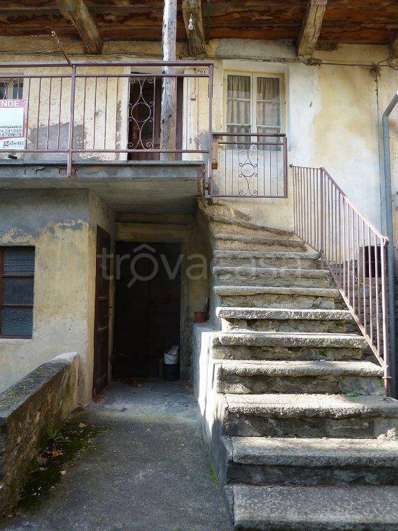 Appartamento in vendita a Varzo via Frazione Cattagna, 81