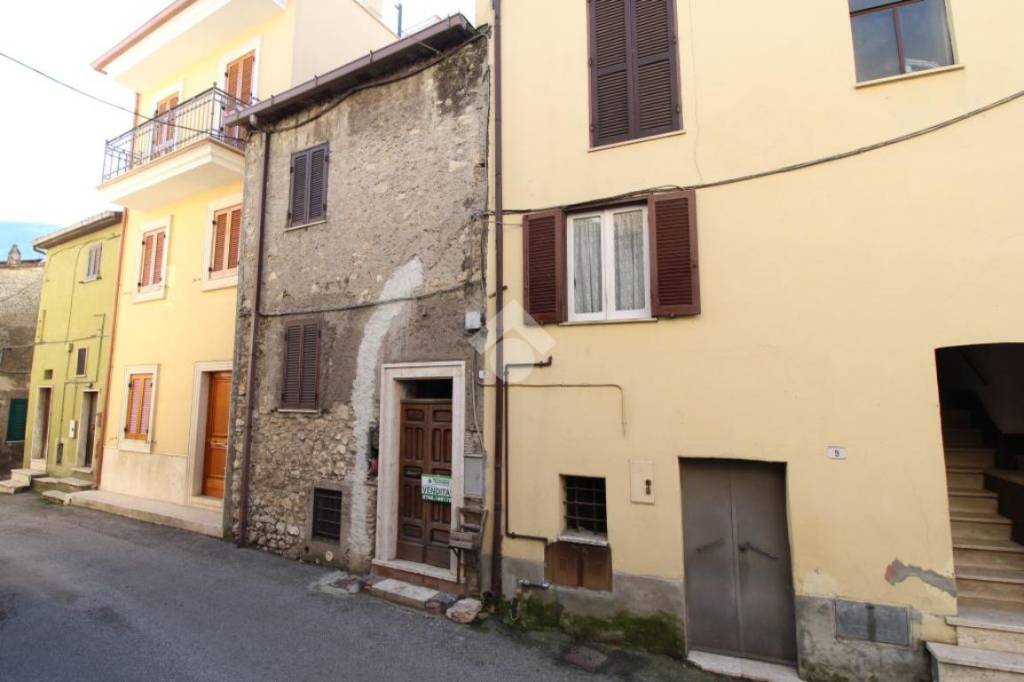 Appartamento in vendita a Montorio Romano via roma