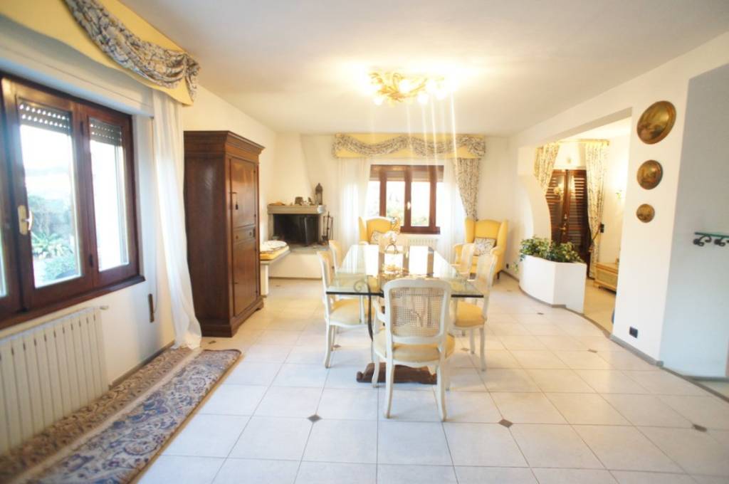 Villa in vendita a Monsummano Terme via Padre Donzelli