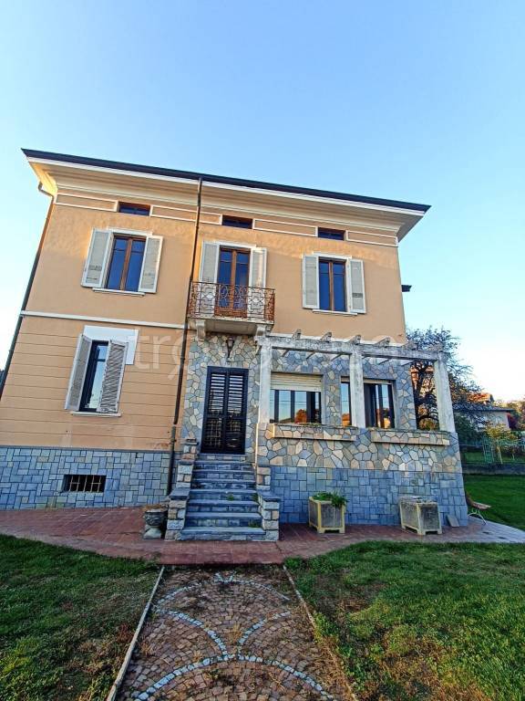 Villa in vendita a Roasio via Filippo Turati