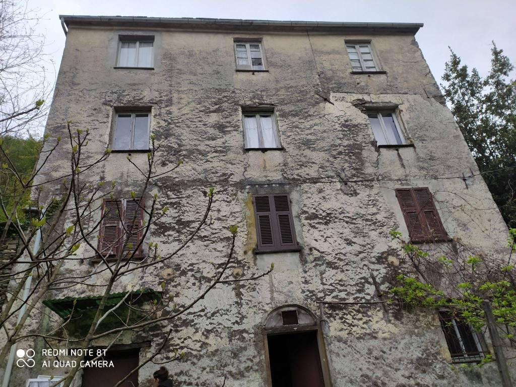 Casale in in vendita da privato a Favale di Malvaro via Accereto, 25