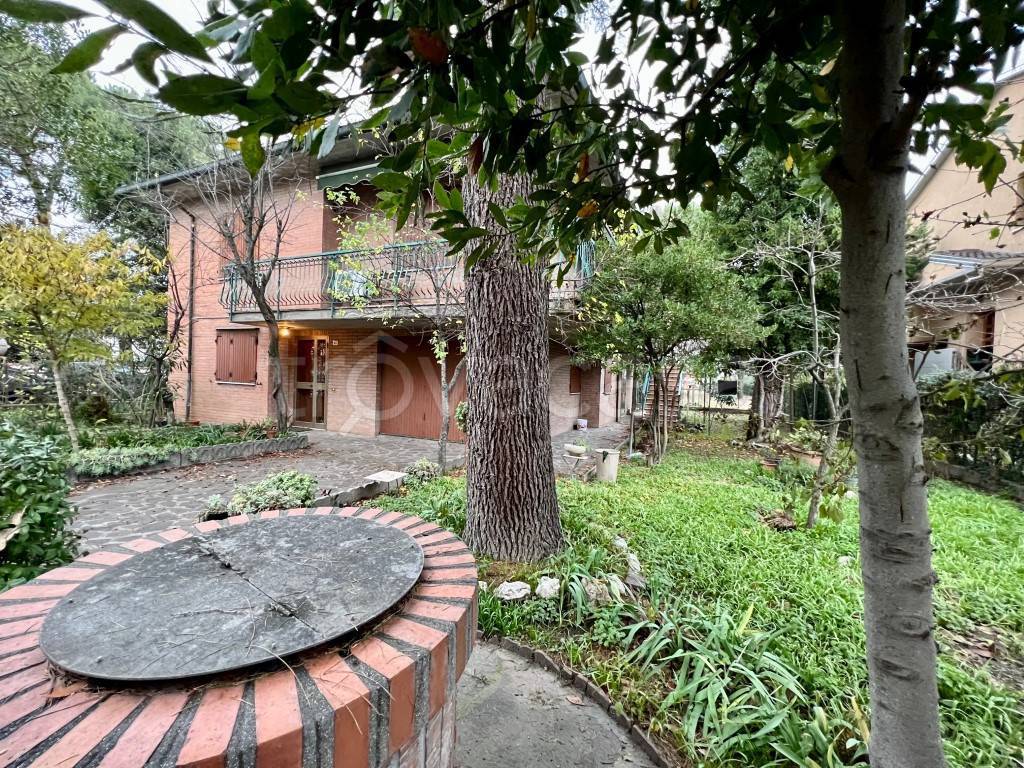 Villa Bifamiliare in vendita a Ravenna via dei Poggi, 94/d