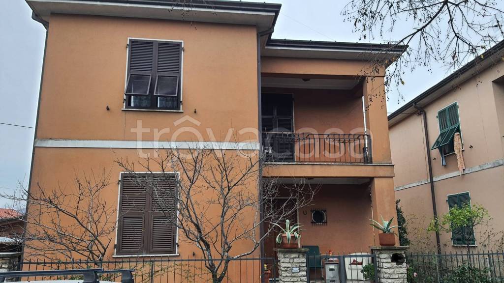 Villa in vendita a Sarzana via Posta Vecchia
