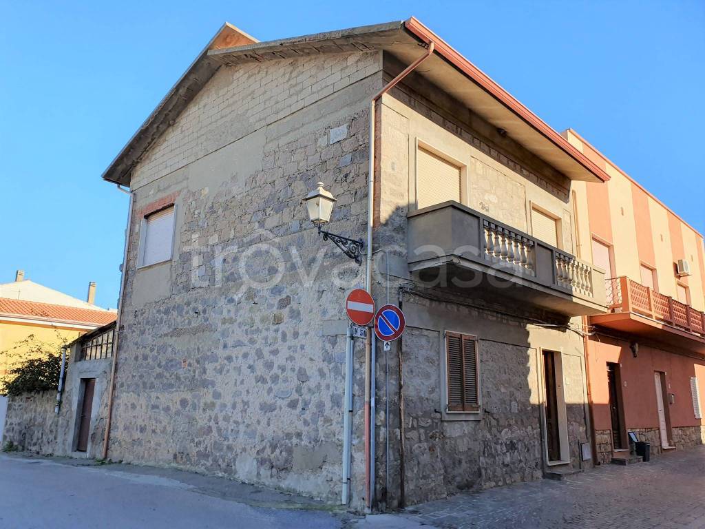 Casa Indipendente in vendita a Sant'Antioco via Borgo Solci, 74