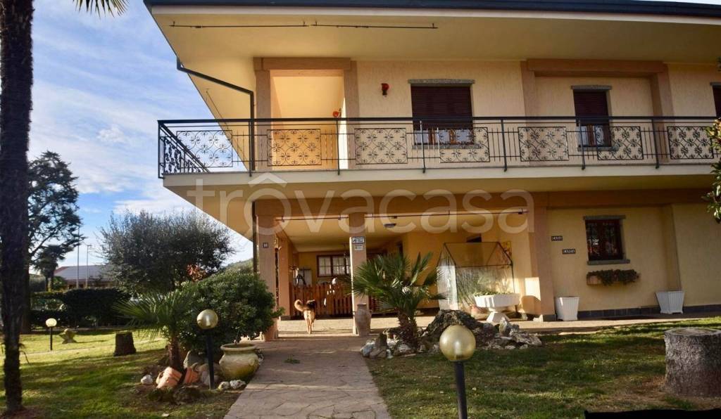 Villa in in vendita da privato a Capriolo via Giacinto Gaggia, 1