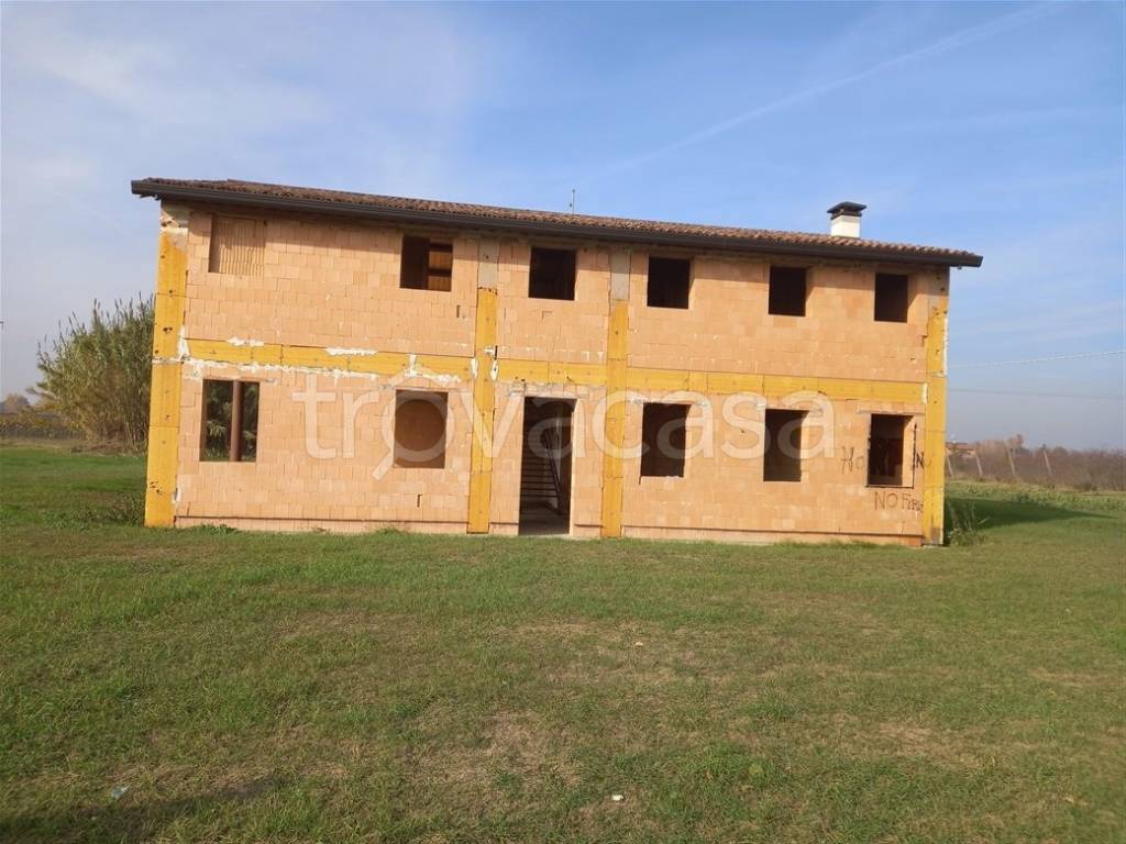 Villa in vendita a Sant'Agata sul Santerno via Rampina, 5