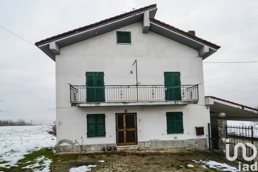 Villa in vendita a Merana frazione Regione Lescheia