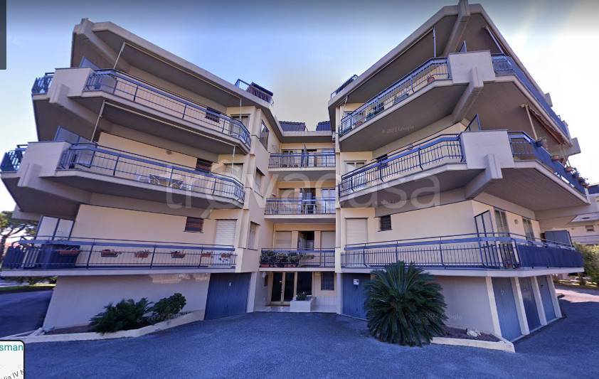 Appartamento in in vendita da privato a Pietra Ligure via Pollupice, 124