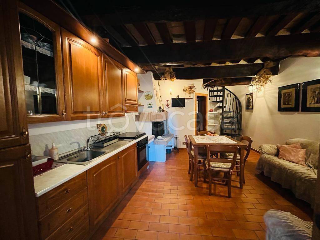 Casa Indipendente in in vendita da privato a Poggio San Marcello via Corriola, 13